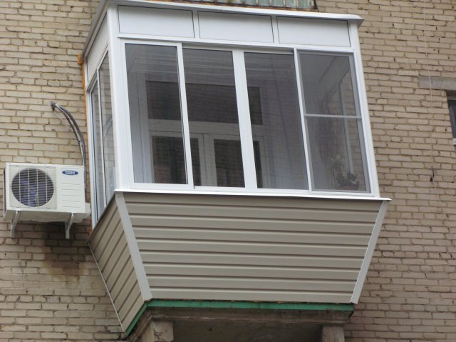 Остекление балконов в хрущевке с выносом по цене от производителя Железнодорожный