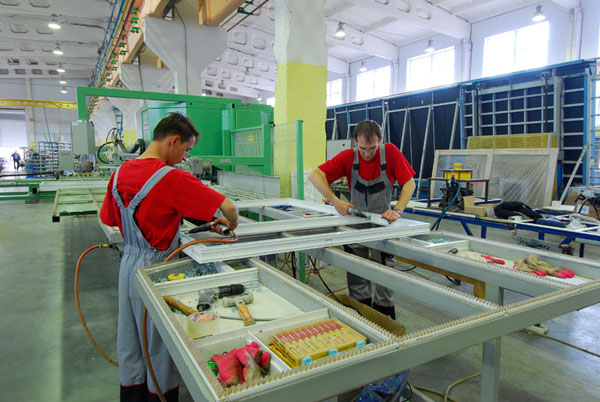 Фирма по остеклению балконов в Железнодорожный и Московской области Железнодорожный